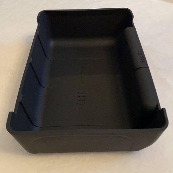 Topfit | Tesla Model Y & X Under Seater Storage Box Rubber Organizer Tray Black - Picture 5 of 16